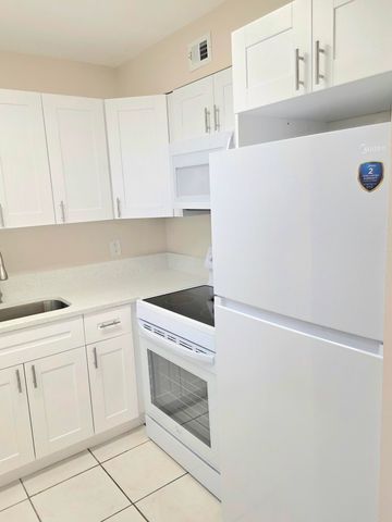 495 SE 8th Street 237, Deerfield Beach, FL 33441