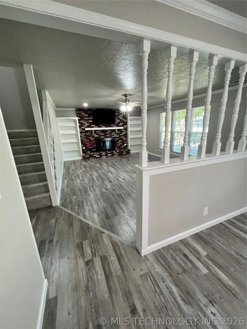 27611 E 128th Street S, Coweta, OK 74429