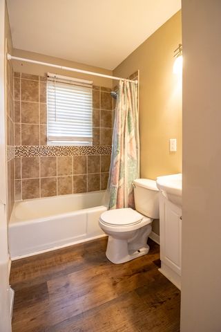 2820 Oxford Street, Des Moines, IA 50313