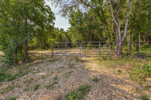 6650 State Hwy 56 Highway, Bells, TX 75414