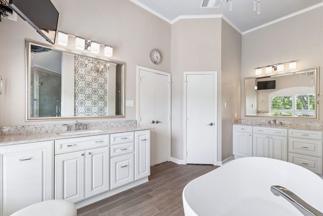 1908 Shumard Oak Lane, Irving, TX 75063