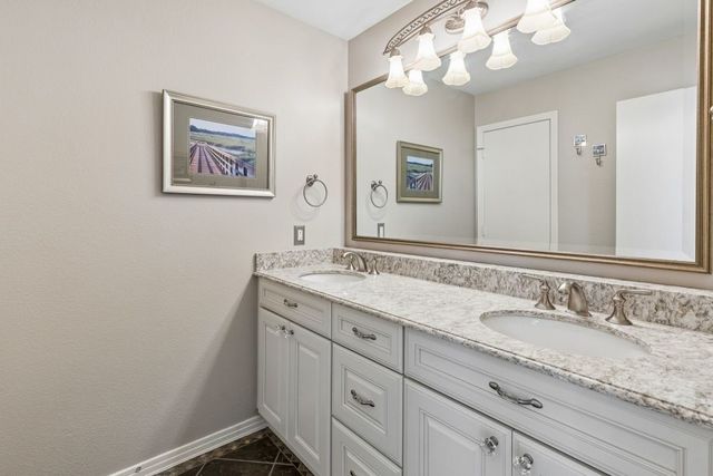 1908 Shumard Oak Lane, Irving, TX 75063