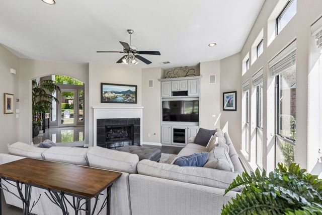 1908 Shumard Oak Lane, Irving, TX 75063