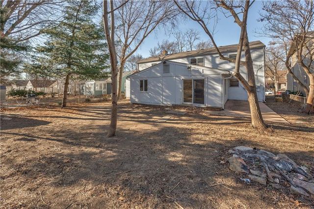 7625 Baltimore Avenue, Kansas City, MO 64114