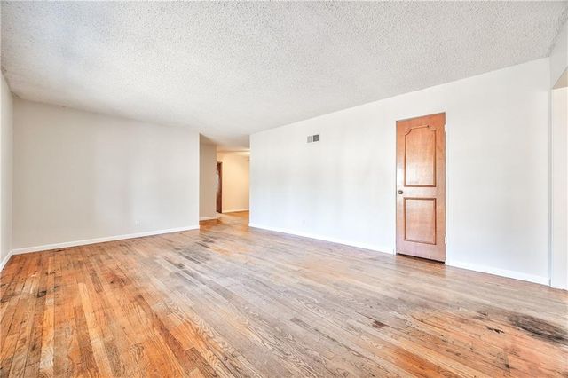 7625 Baltimore Avenue, Kansas City, MO 64114