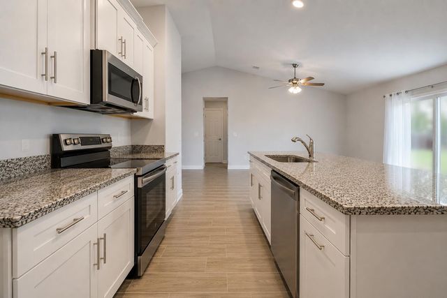 2352 SW Plum Court, Port St. Lucie, FL 34953
