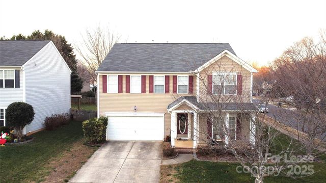 2102 Big Pine Drive, Matthews, NC 28105