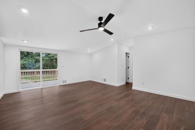 3955 Pecan Street, Loganville, GA 30052