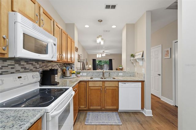 935 NW 21ST AVENUE 935, Gainesville, FL 32609