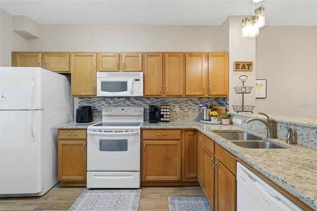 935 NW 21ST AVENUE 935, Gainesville, FL 32609