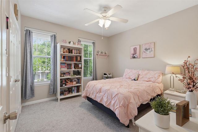 935 NW 21ST AVENUE 935, Gainesville, FL 32609