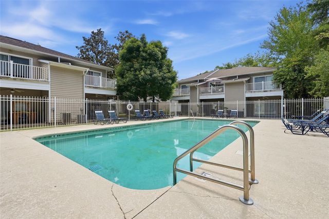 935 NW 21ST AVENUE 935, Gainesville, FL 32609