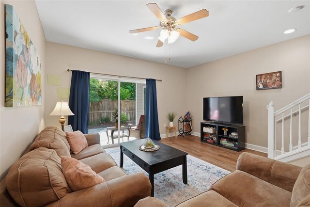 935 NW 21ST AVENUE 935, Gainesville, FL 32609