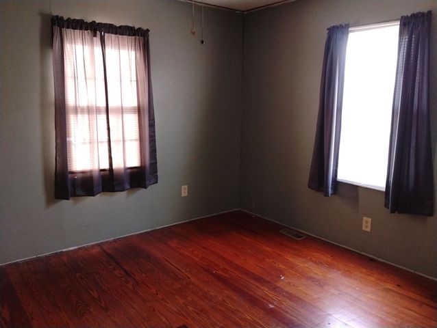 2444 S 10TH, Ironton, OH 45638