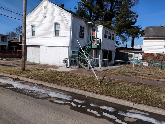 2444 S 10TH, Ironton, OH 45638