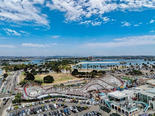 711 Island Ct B, San Diego, CA 92109