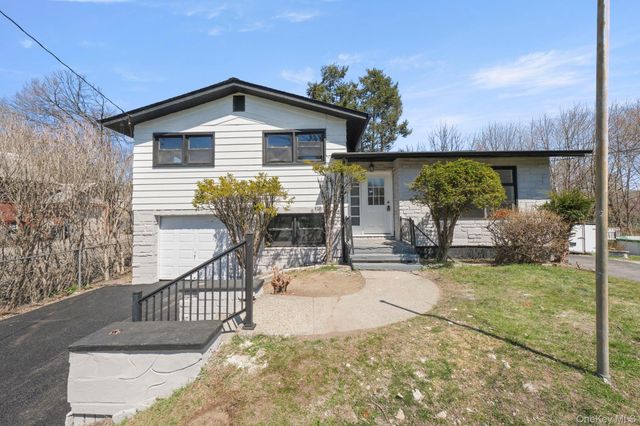 62 Union Avenue, New Windsor, NY 12553