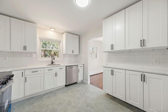 62 Union Avenue, New Windsor, NY 12553