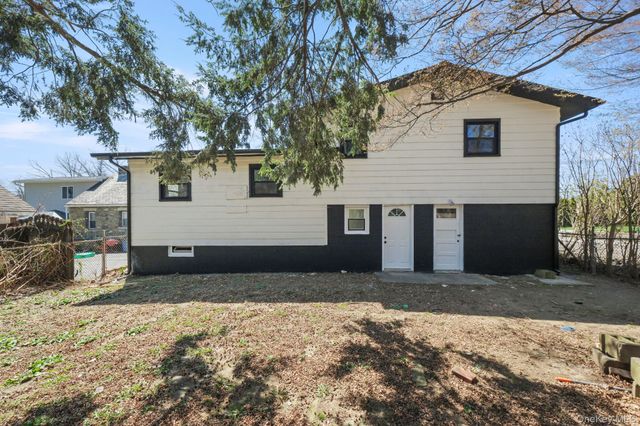 62 Union Avenue, New Windsor, NY 12553