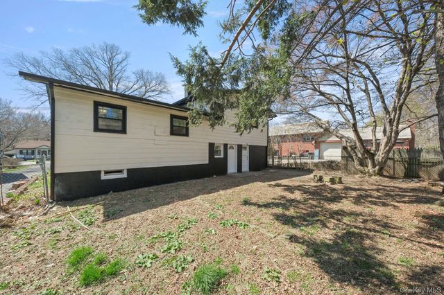 62 Union Avenue, New Windsor, NY 12553