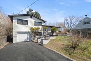 62 Union Avenue, New Windsor, NY 12553