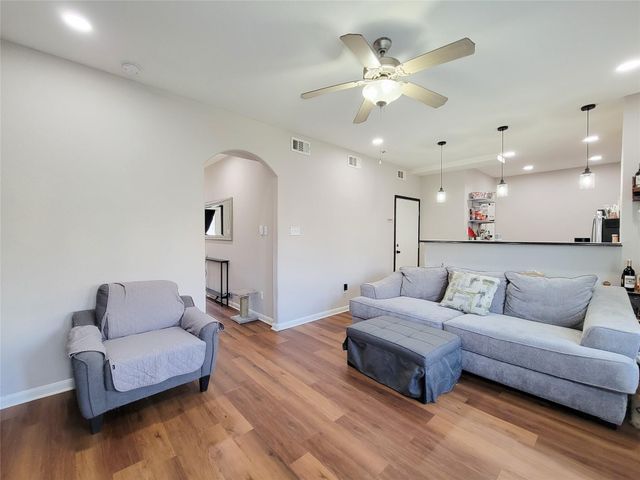 8610 San Biagio Street, Houston, TX 77031