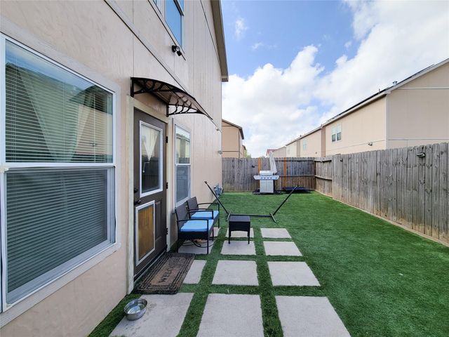 8610 San Biagio Street, Houston, TX 77031