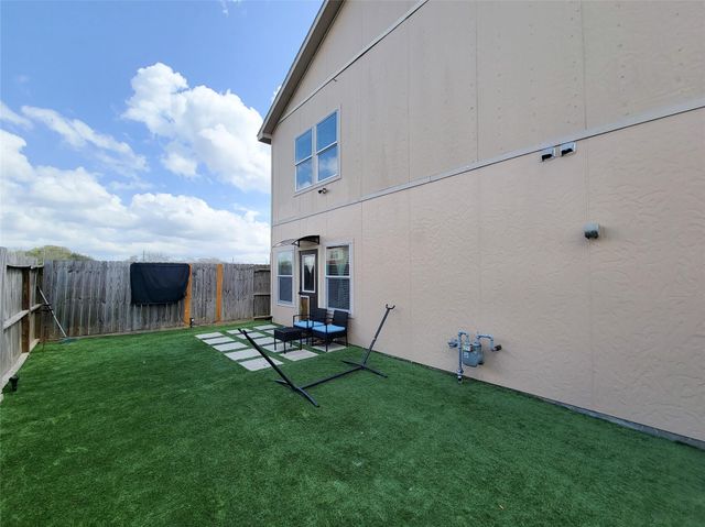 8610 San Biagio Street, Houston, TX 77031