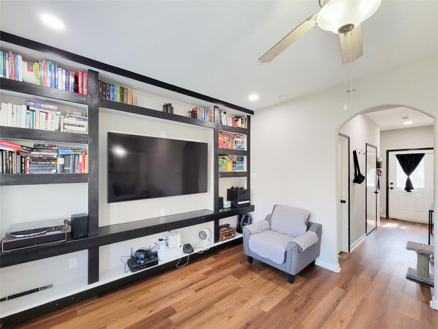 8610 San Biagio Street, Houston, TX 77031