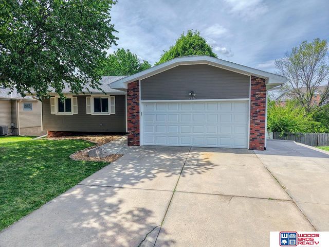 4111 Browning Street, Lincoln, NE 68516