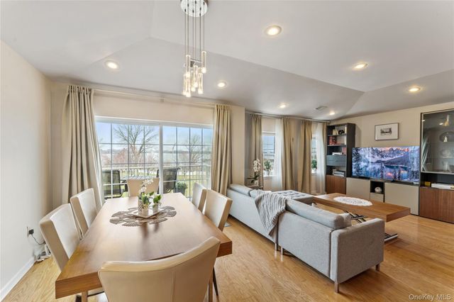 12206 Powells Cove Boulevard 132, College Point, NY 11356
