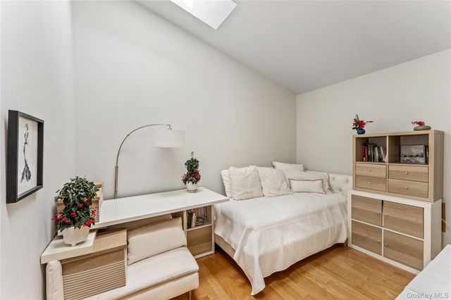 12206 Powells Cove Boulevard 132, College Point, NY 11356