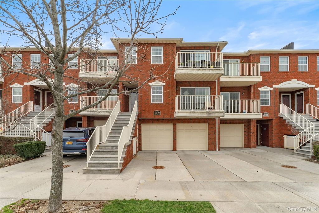 12206 Powells Cove Boulevard 132, College Point, NY 11356