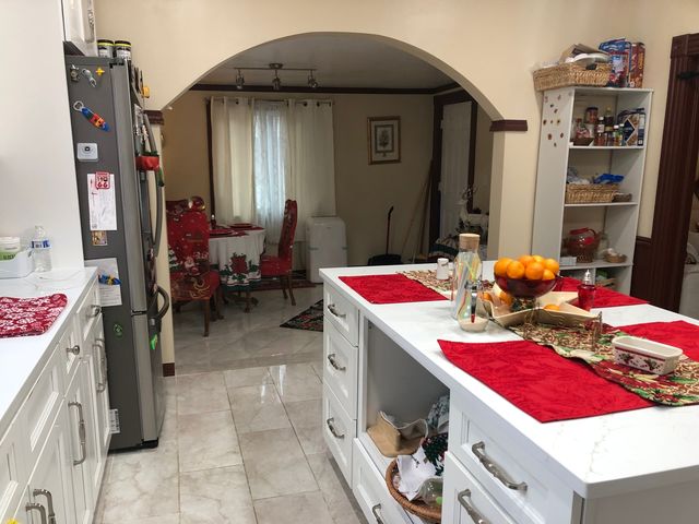 569 North Avenue, Aurora, IL 60505