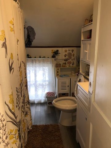 569 North Avenue, Aurora, IL 60505