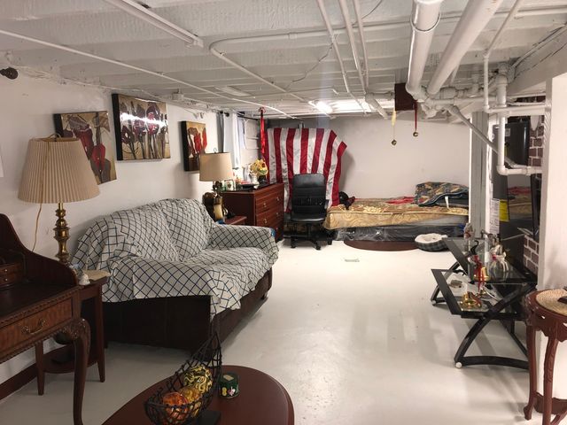 569 North Avenue, Aurora, IL 60505