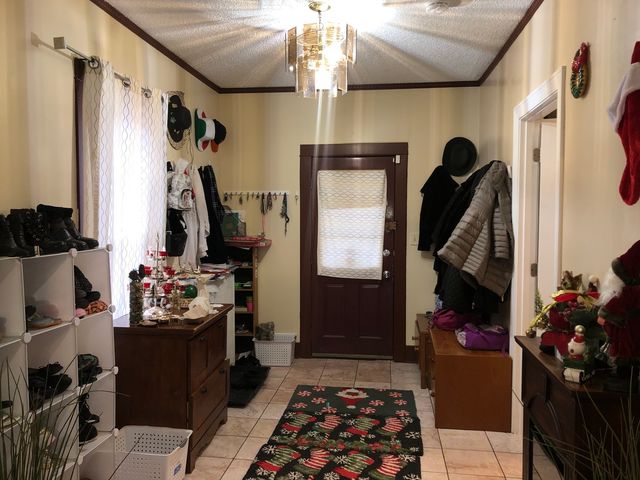 569 North Avenue, Aurora, IL 60505