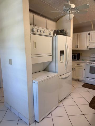 1360 NW 19th Terrace 101, Delray Beach, FL 33445