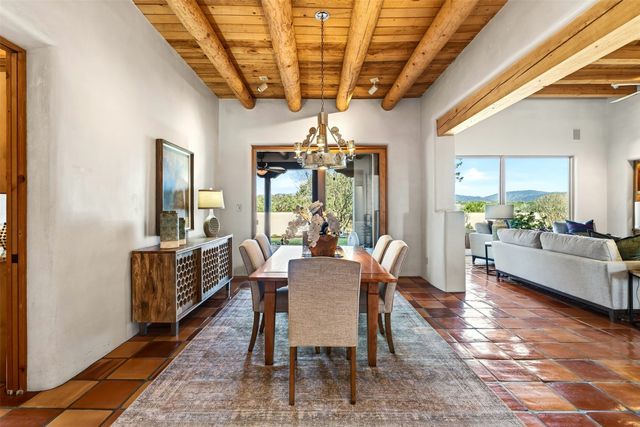 8 Ridgetop Circle, Santa Fe, NM 87506