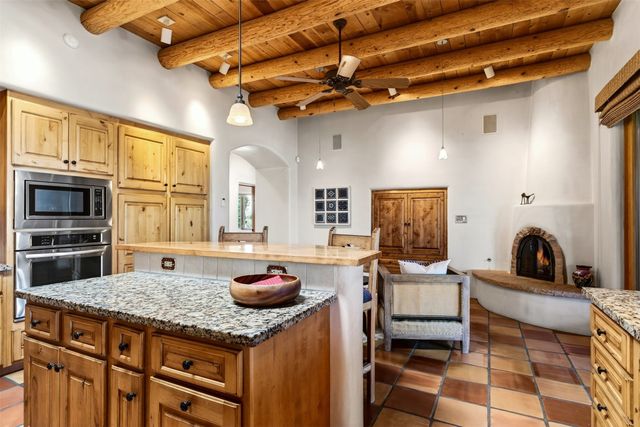 8 Ridgetop Circle, Santa Fe, NM 87506