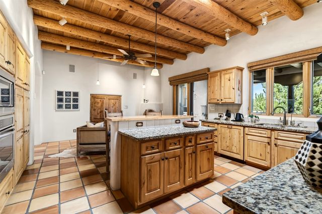 8 Ridgetop Circle, Santa Fe, NM 87506