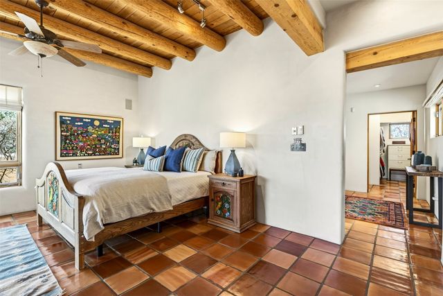 8 Ridgetop Circle, Santa Fe, NM 87506