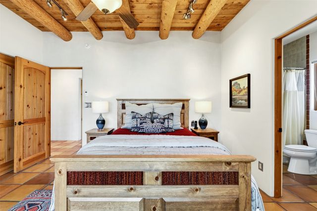 8 Ridgetop Circle, Santa Fe, NM 87506