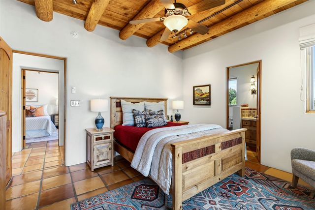 8 Ridgetop Circle, Santa Fe, NM 87506