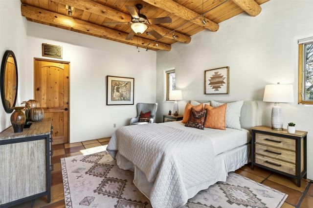 8 Ridgetop Circle, Santa Fe, NM 87506