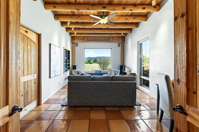 8 Ridgetop Circle, Santa Fe, NM 87506