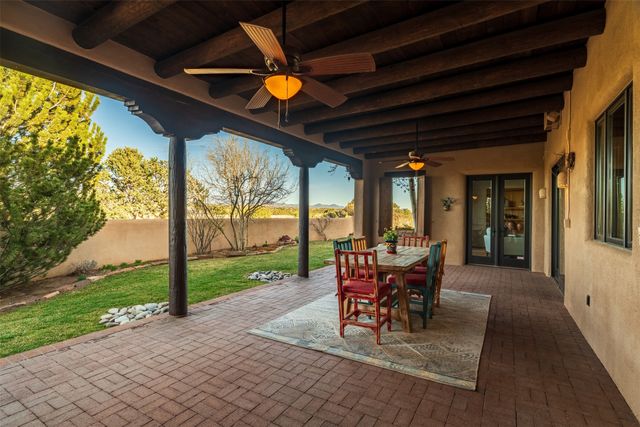 8 Ridgetop Circle, Santa Fe, NM 87506