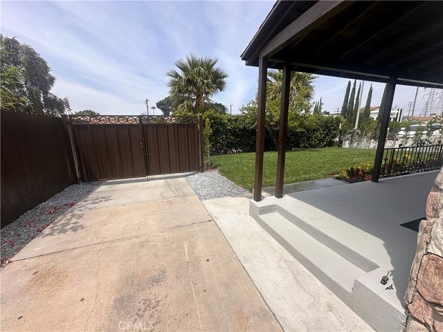 6624 Farmdale Avenue, North Hollywood, CA 91606