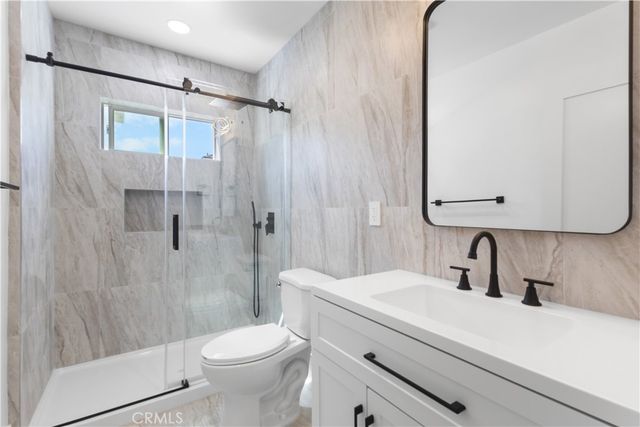 6624 Farmdale Avenue, North Hollywood, CA 91606