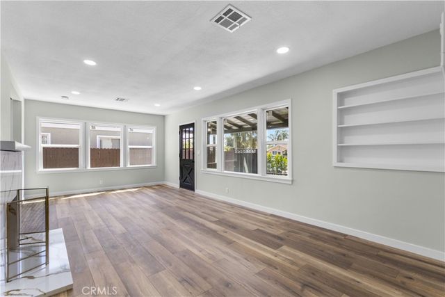 6624 Farmdale Avenue, North Hollywood, CA 91606